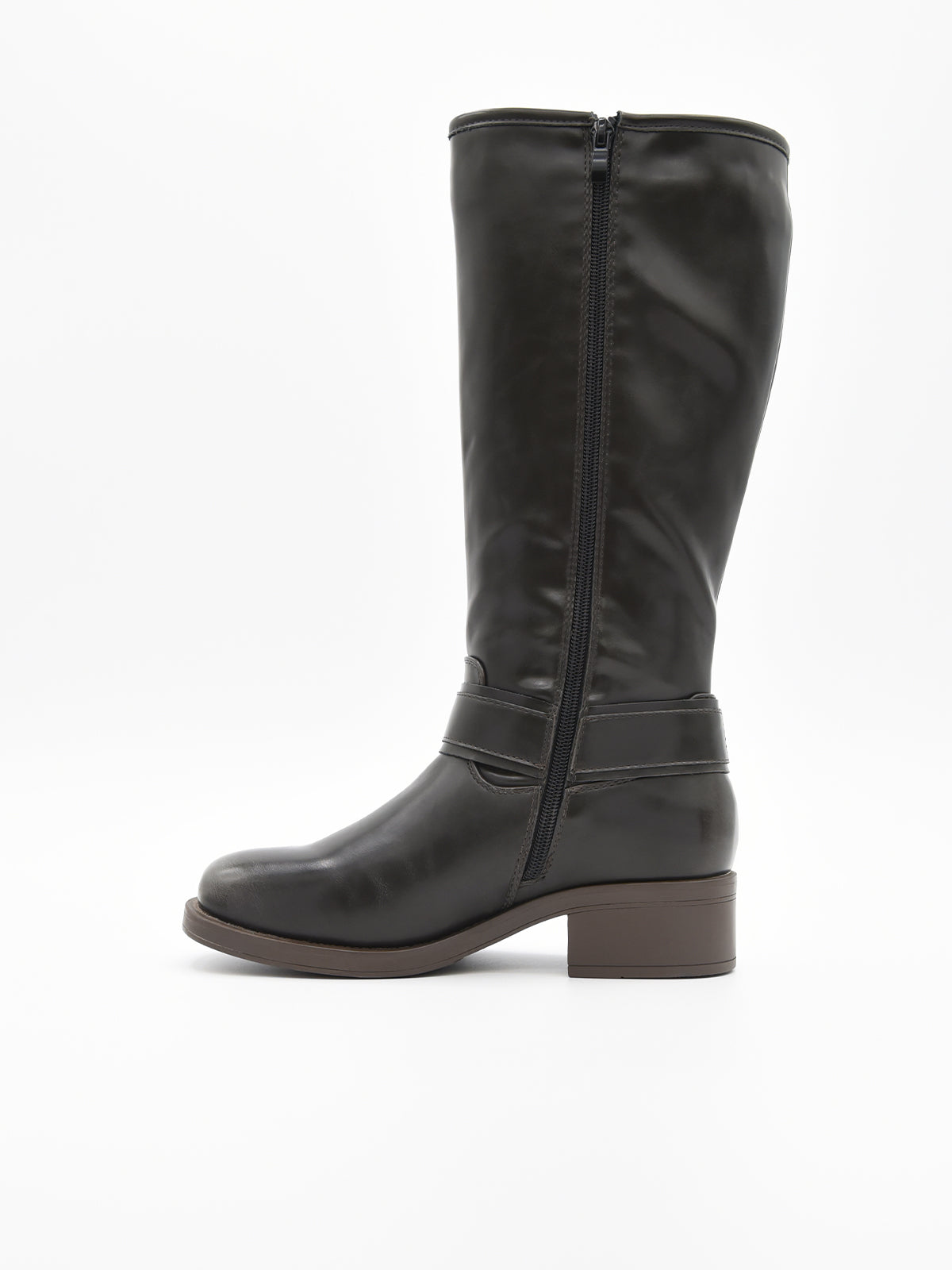 Bota alta negra estilo biker con hebillas metálicas